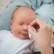 Göz Çapaklanması ve Bebeğinizin Göz Bakımı