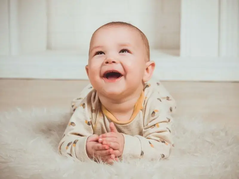 Bebekler Ne Zaman Gülmeye Başlar?