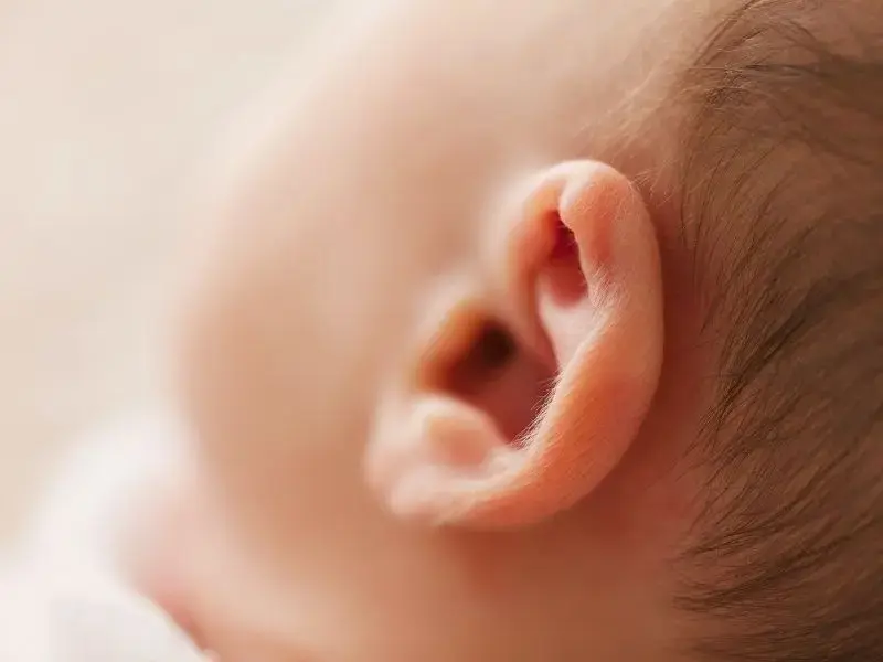 Bebeklerde Orta Kulak İltihabı Neden Olur, Nasıl Geçer?