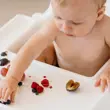 Bebeklerin ve Küçük Çocukların Yerden Yemek Yemesi Zararlı mı?